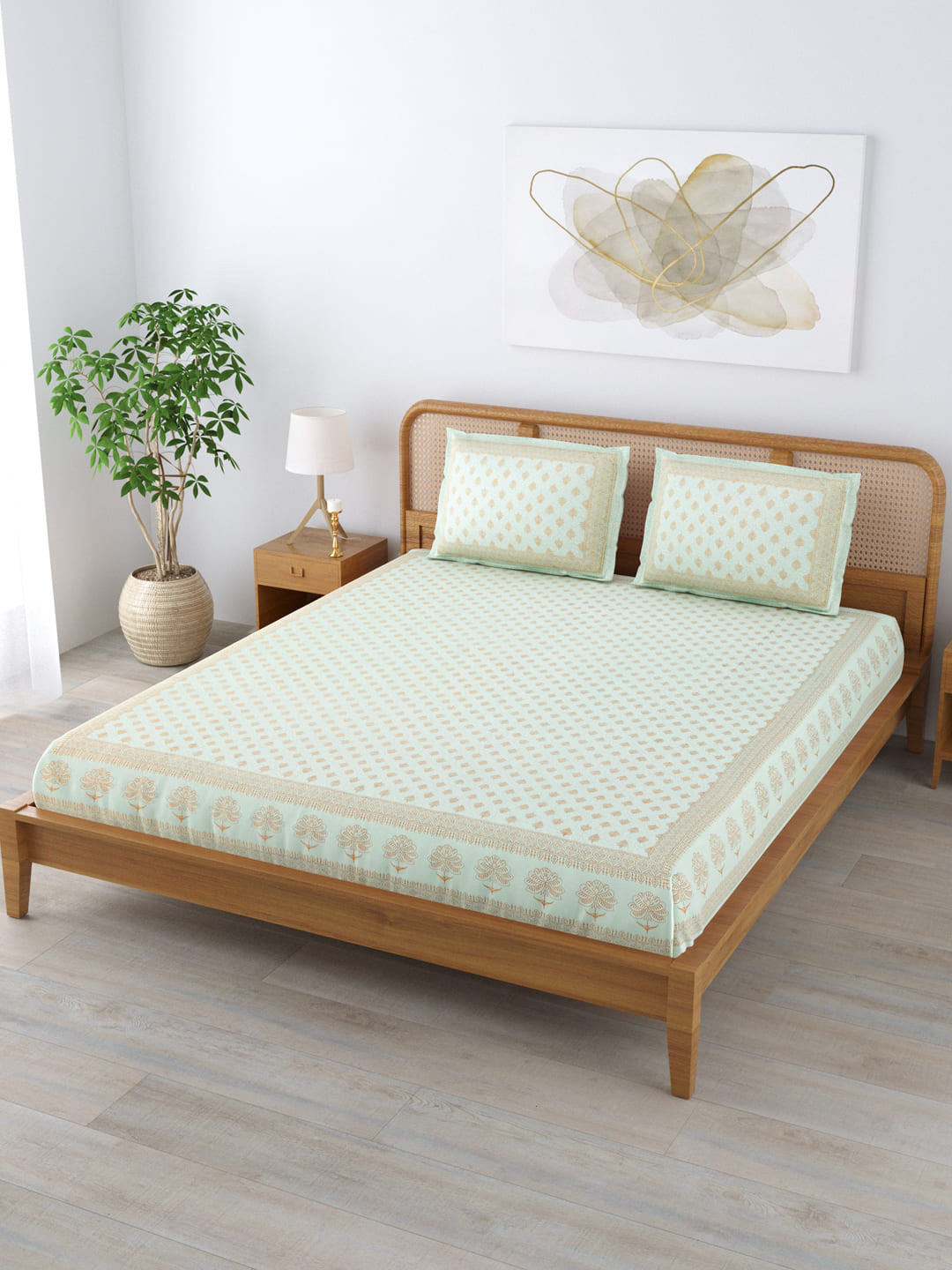 

Clasiko Green & Gold-Toned Ethnic Motifs Cotton 250 TC King Bedsheet With 2 Pillow Covers