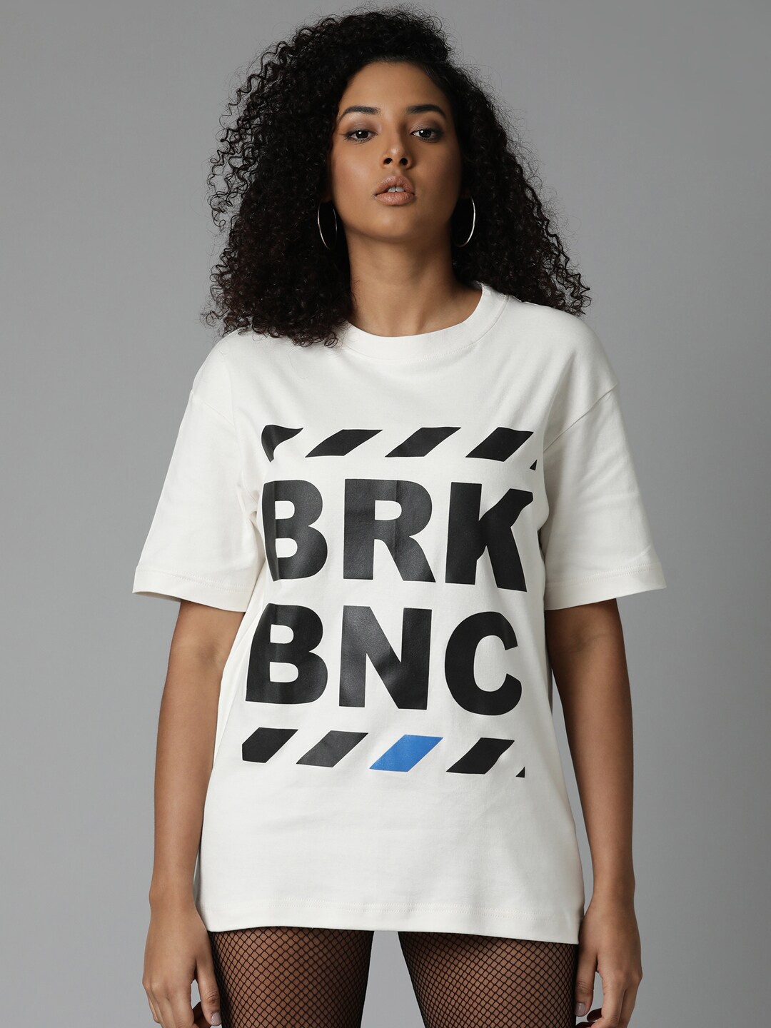

Breakbounce Typography Printed Casual T-shirt, Off white
