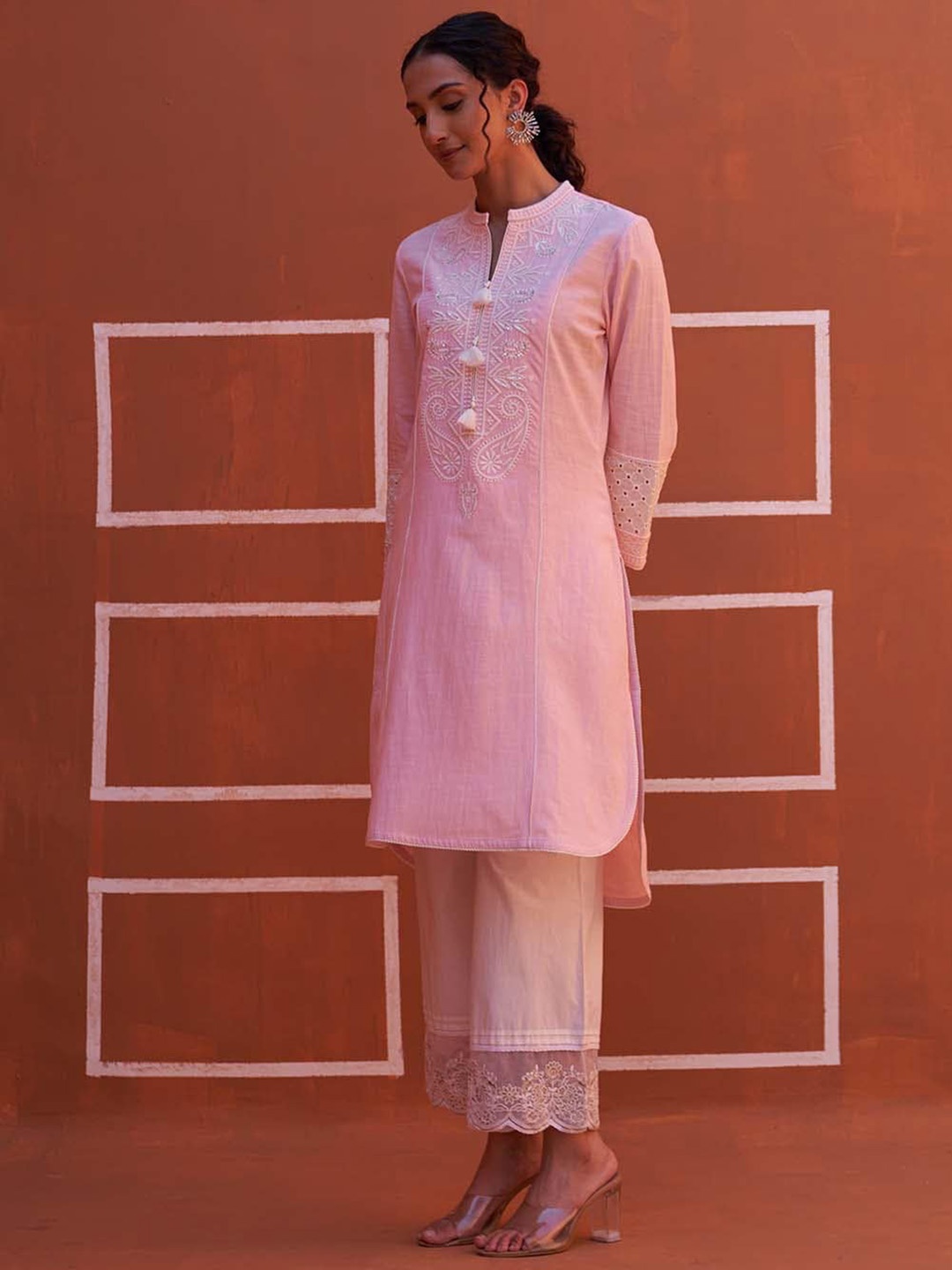 

Lakshita Paisley Embroidered Mandarin Collar Cotton Kurta, Pink