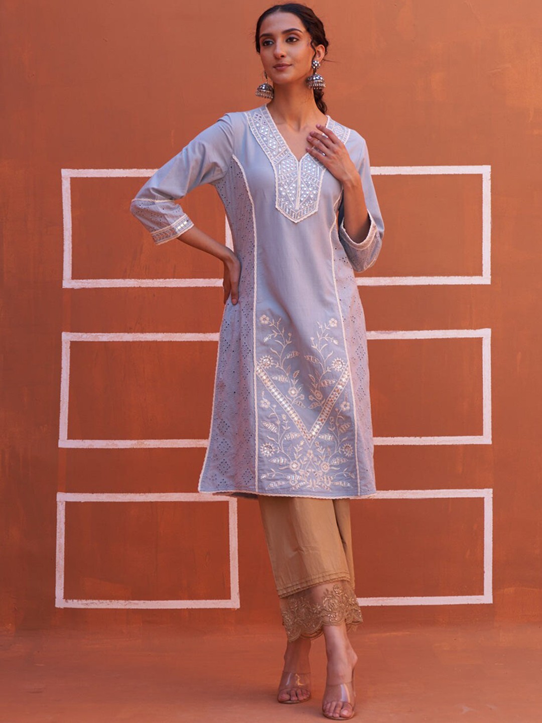 

Lakshita Ethnic Motif Embroidered V Neck Mirror Neck Kurta, Blue
