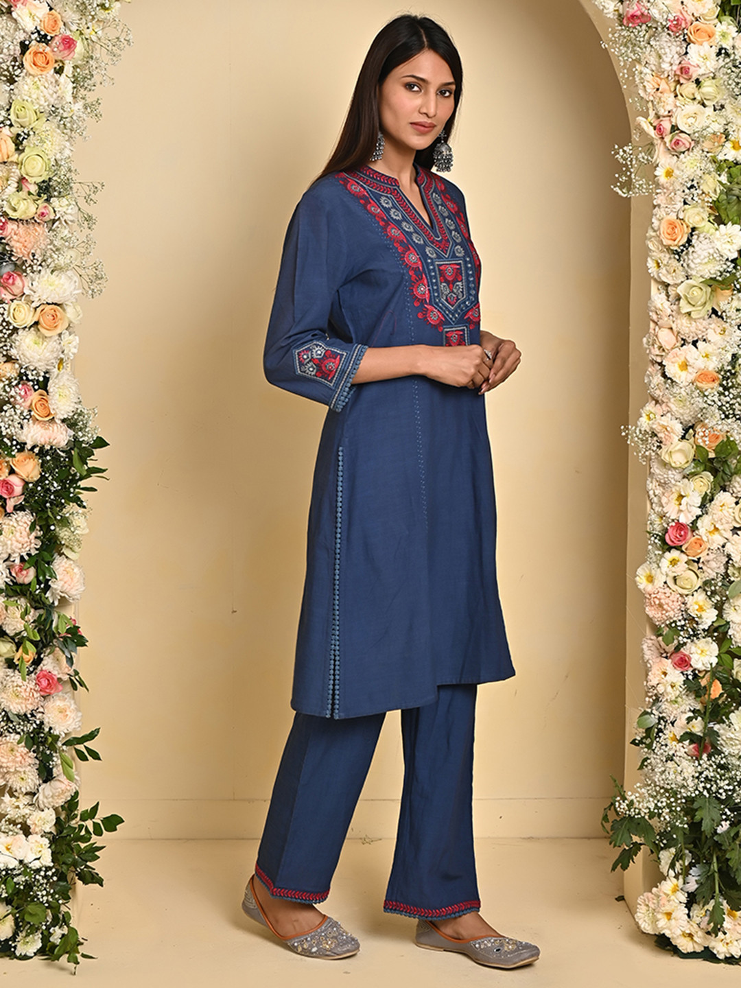 

Lakshita Yoke Design Mandarin Collar Mirror Work Pure Cotton Kurta With Palazzos, Navy blue
