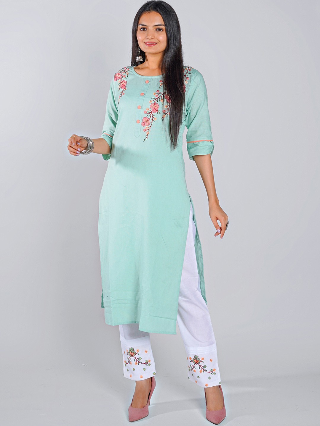 

WOMEN VILLAGE Floral Embroidered Regular Thread Work Pure Cotton Kurta with Trousers, Sea green