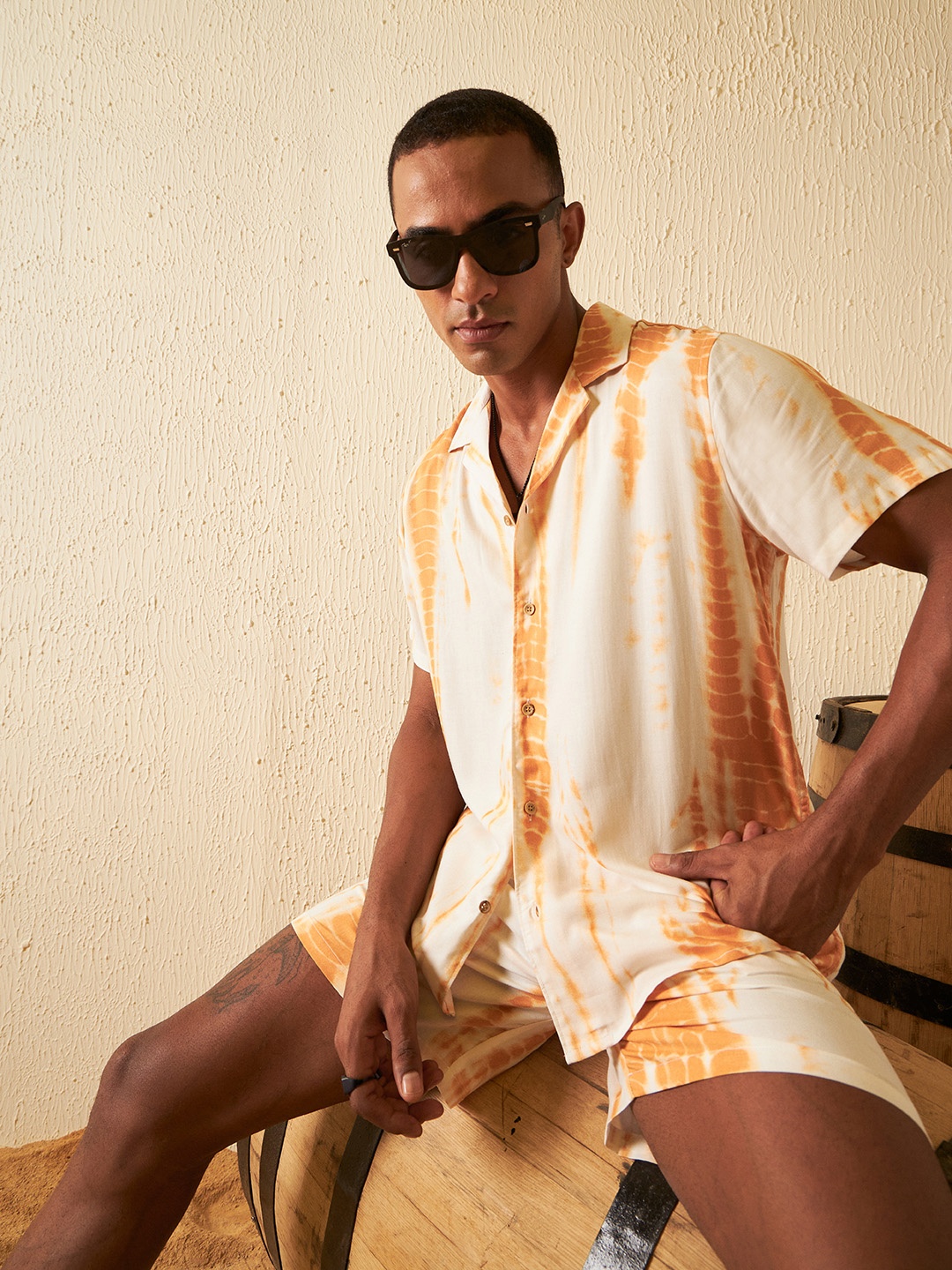 

Dennison Printed Cuban Collar Comfort Fit Shirt With Shorts Co-ords, Off white