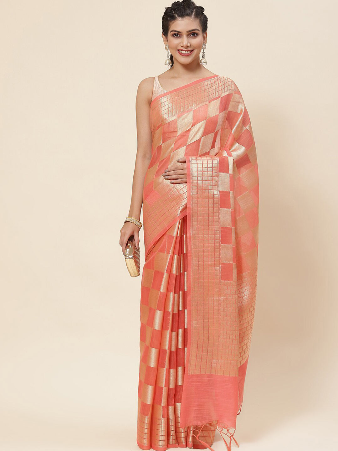 

Meena Bazaar Checked Woven Design Saree, Coral