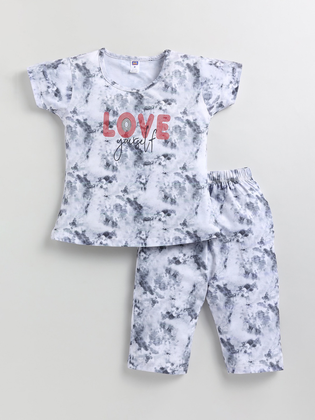 

Nottie Planet Girls Typography Printed Pure Cotton Night Suit, Grey