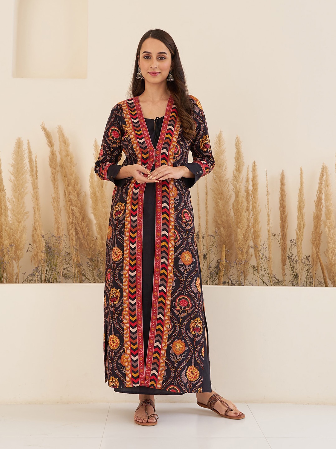 

Rustorange Ethnic Motifs Printed A-Line Maxi Ethnic Dress With Long Shrug, Black