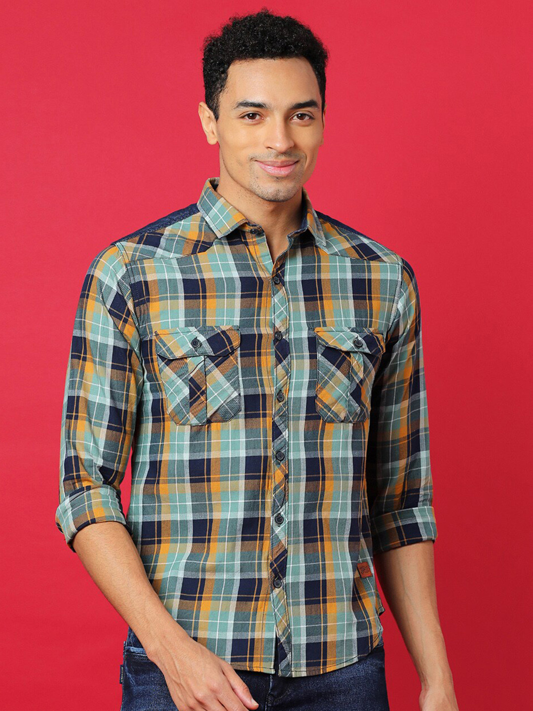 

Campus Sutra Green Tartan Checked Classic Spread Collar Cotton Shirt