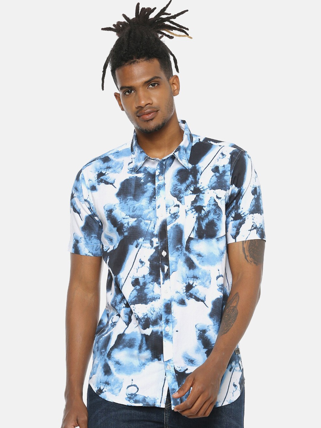 

Campus Sutra Blue Classic Abstract Printed Cotton Casual Shirt