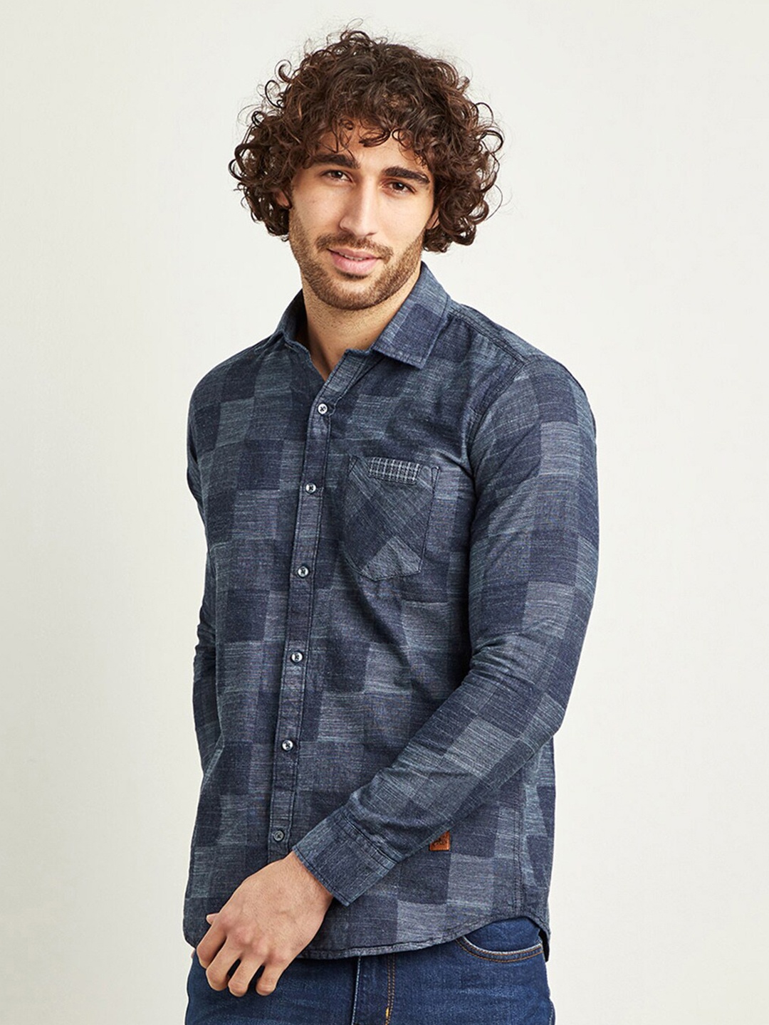 

Campus Sutra Navy Blue Checked Classic Cotton Casual Shirt