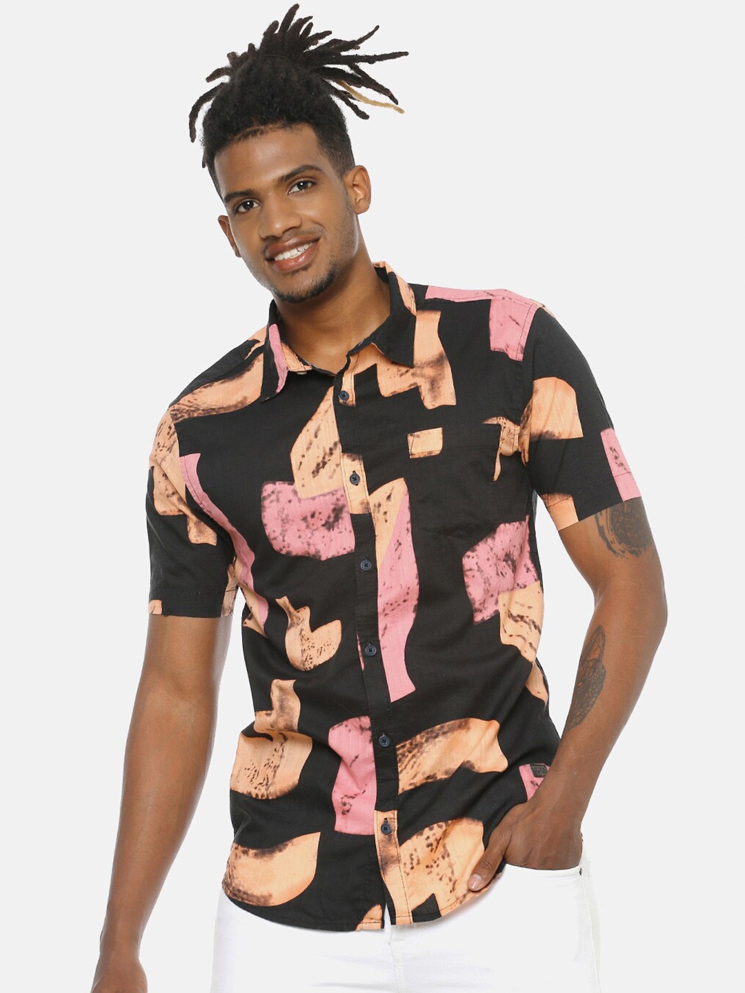 

Campus Sutra Black Classic Abstract Printed Cotton Casual Shirt