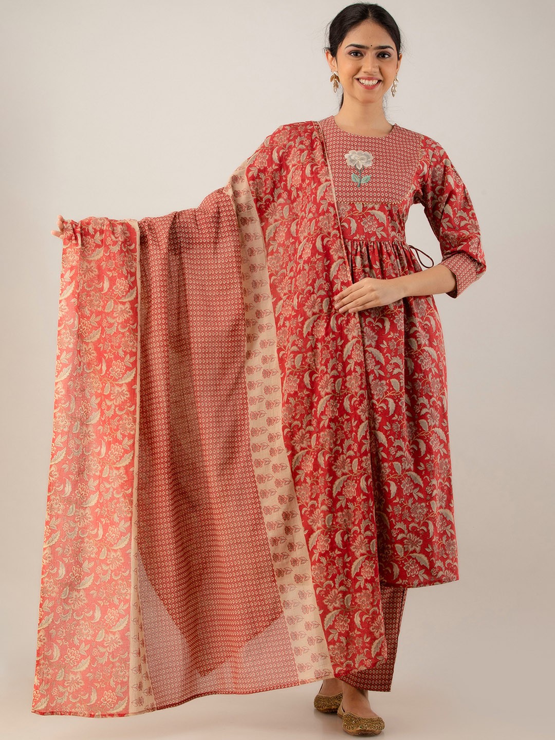

Kohsh Floral Printed High Slit Thread Work Pure Cotton Kurta with Trousers & With Dupatta, Red