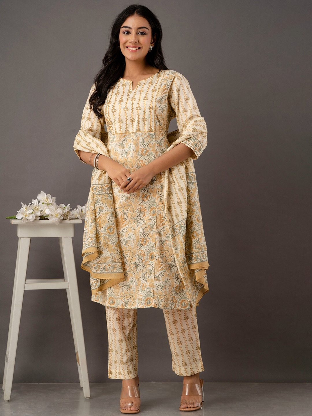 

Kohsh Floral Printed Regular Sequinned Pure Cotton Kurta with Trousers & With Dupatta, Cream