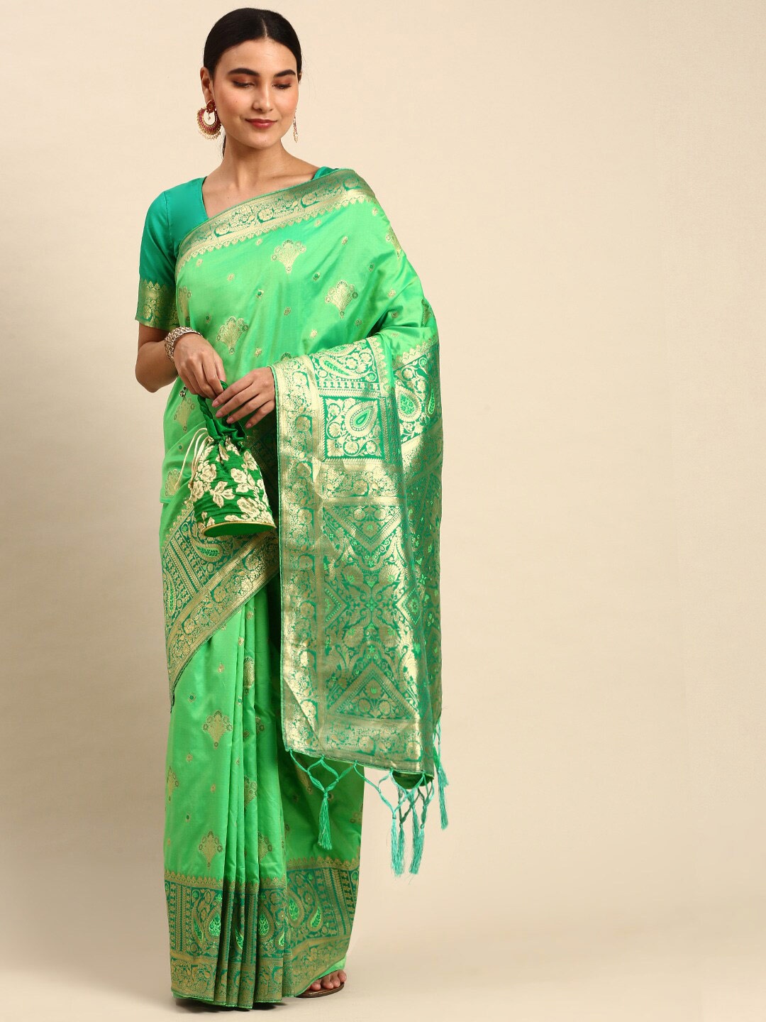 

elora Floral Woven Design Zari Banarasi Saree, Green