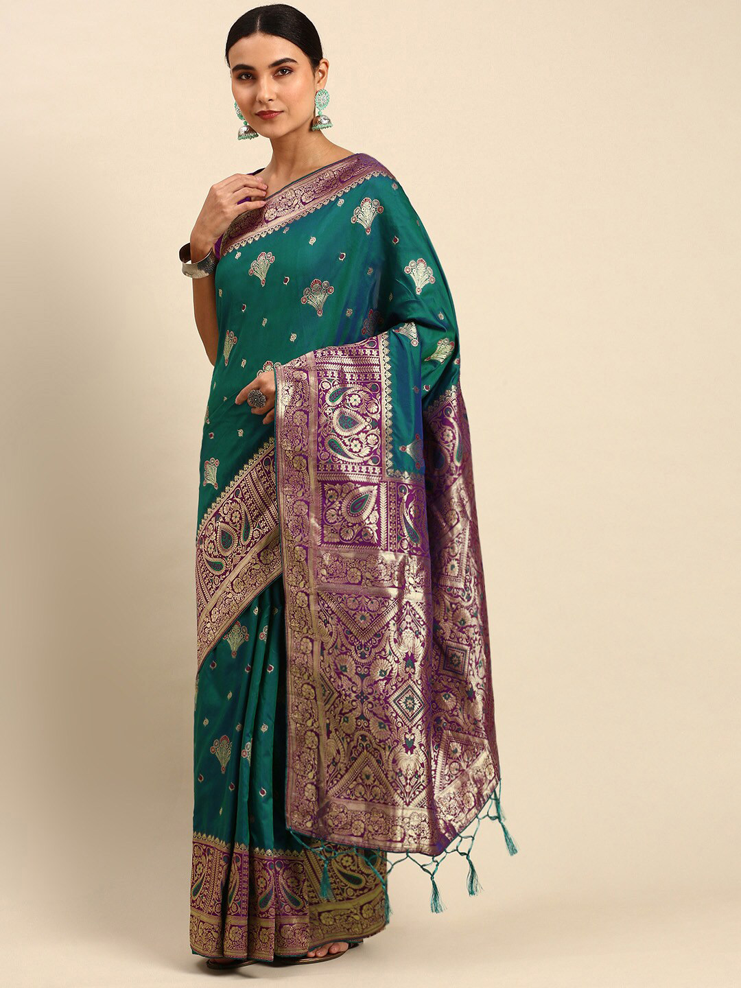

elora Ethnic Motif Art Silk Banarasi Zari Saree With Blouse Piece, Green
