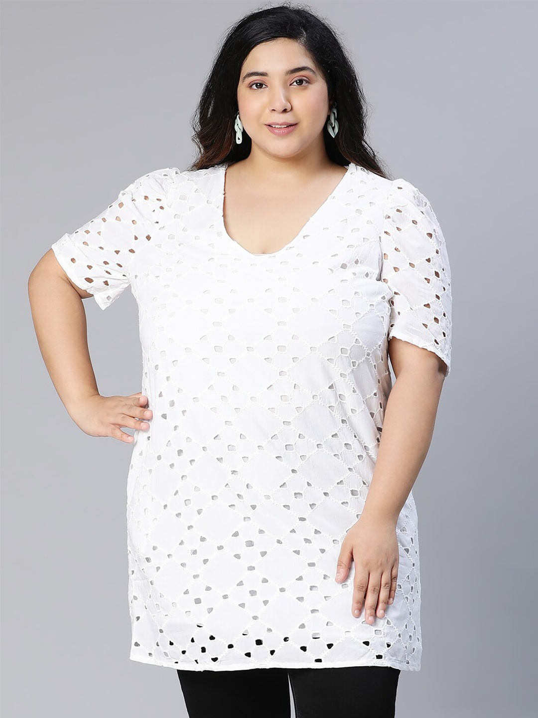 

Oxolloxo Plus Size V-Neck Schiffli Cotton Tunic, White
