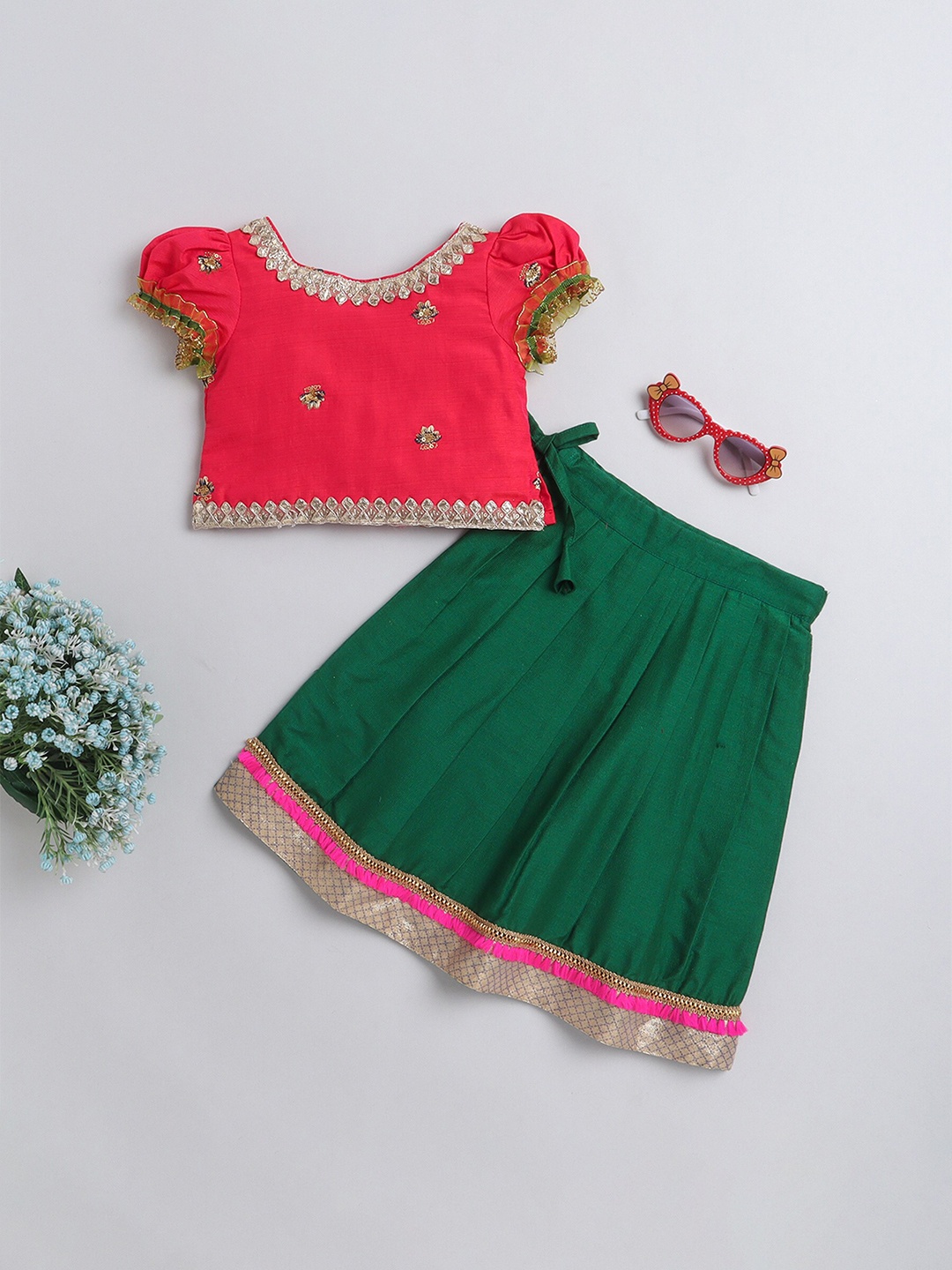 

MANY FROCKS & Girls Embroidered Cotton Lehenga With Blouse, Green