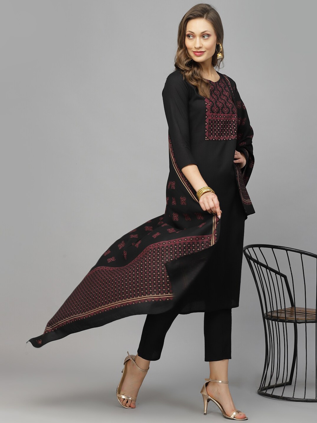 

JAIPURI BUNAAI Ethnic Motifs Printed Kurta with Trousers & Dupatta, Black