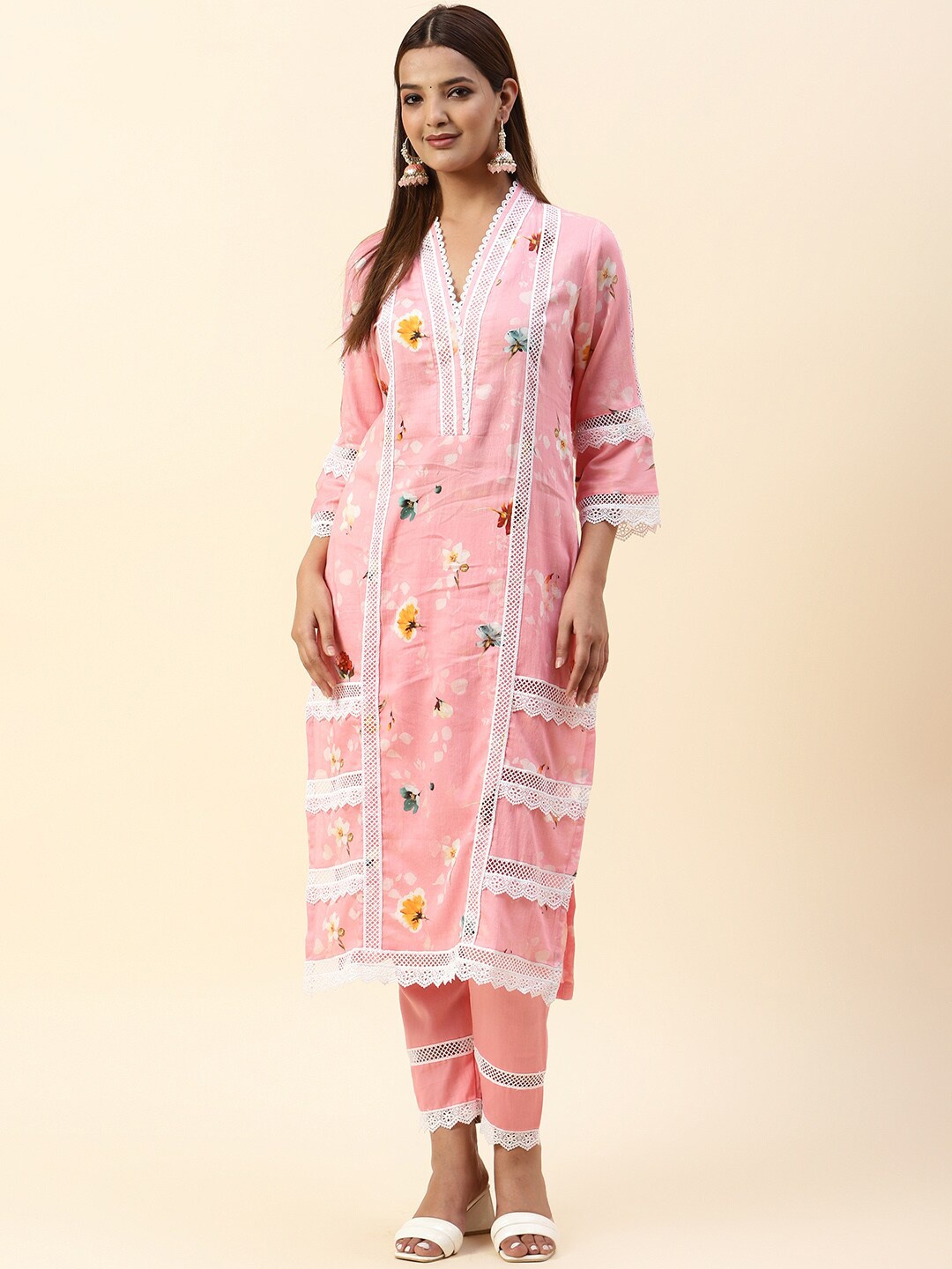 

Meena Bazaar Floral Printed V Neck Kurta With Trousers, Pink