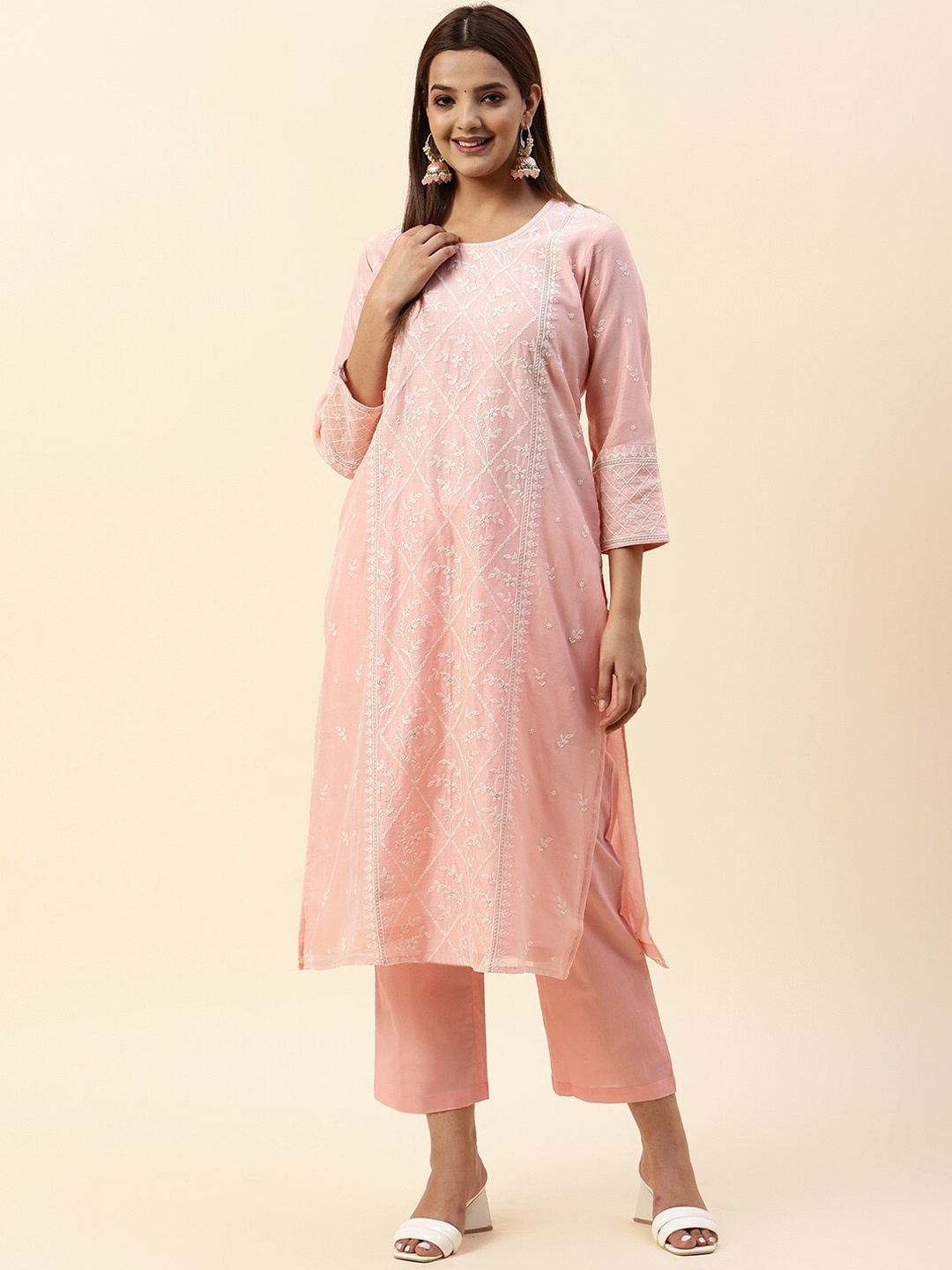 

Meena Bazaar Floral Embroidered Regular Thread Work Chanderi Silk Kurta with Trousers, Pink