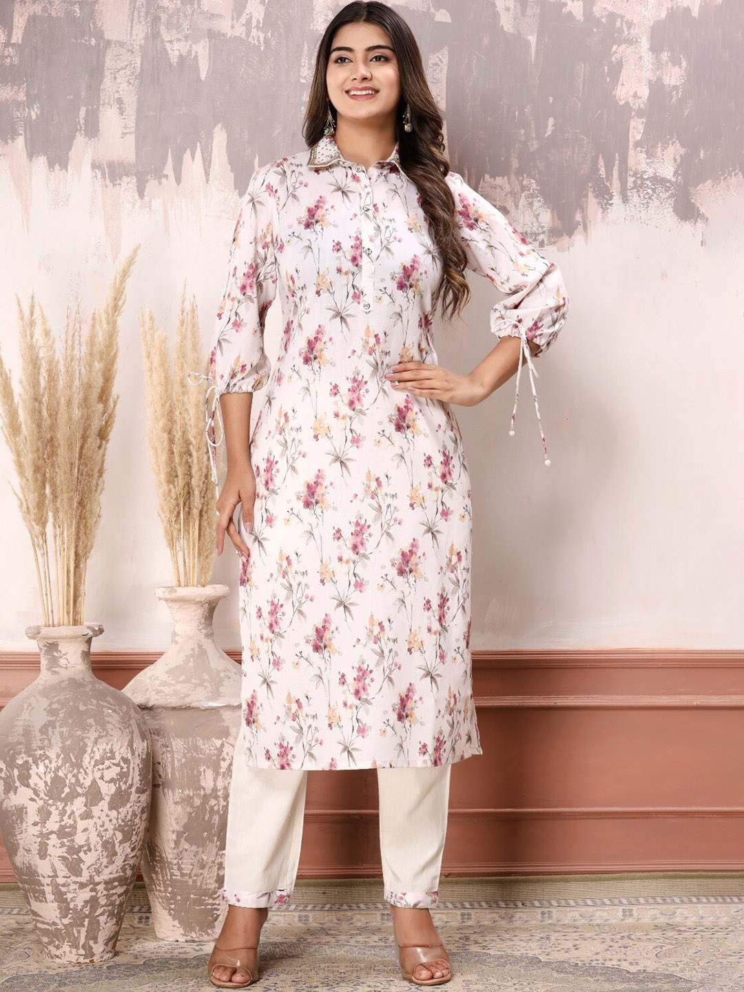 

Meena Bazaar Floral Printed Shirt Collar Kurta With Trousers, Cream