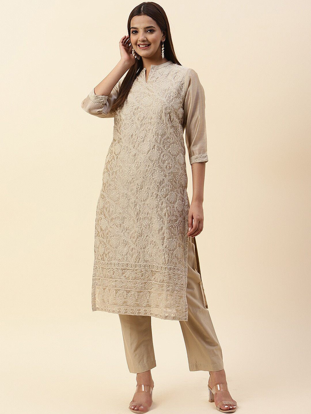 

Meena Bazaar Floral Embroidered Chanderi Silk Kurta With Trousers, Beige