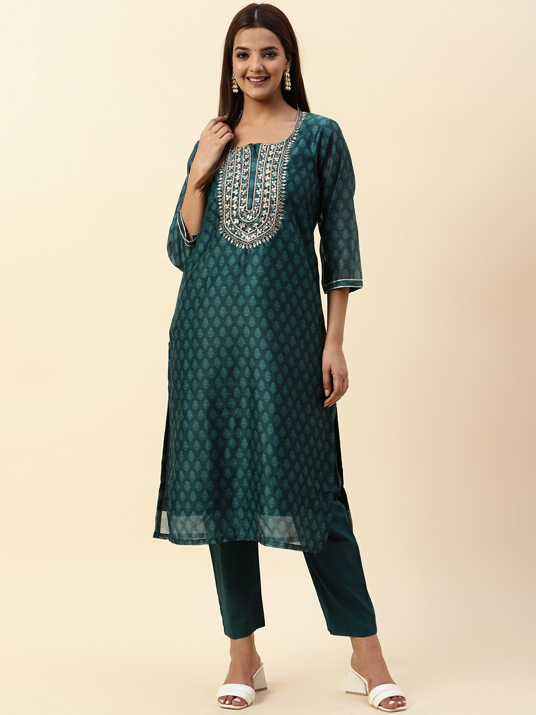 

Meena Bazaar Floral Printed Regular Mirror Work Chanderi Silk Kurta with Trousers, Green