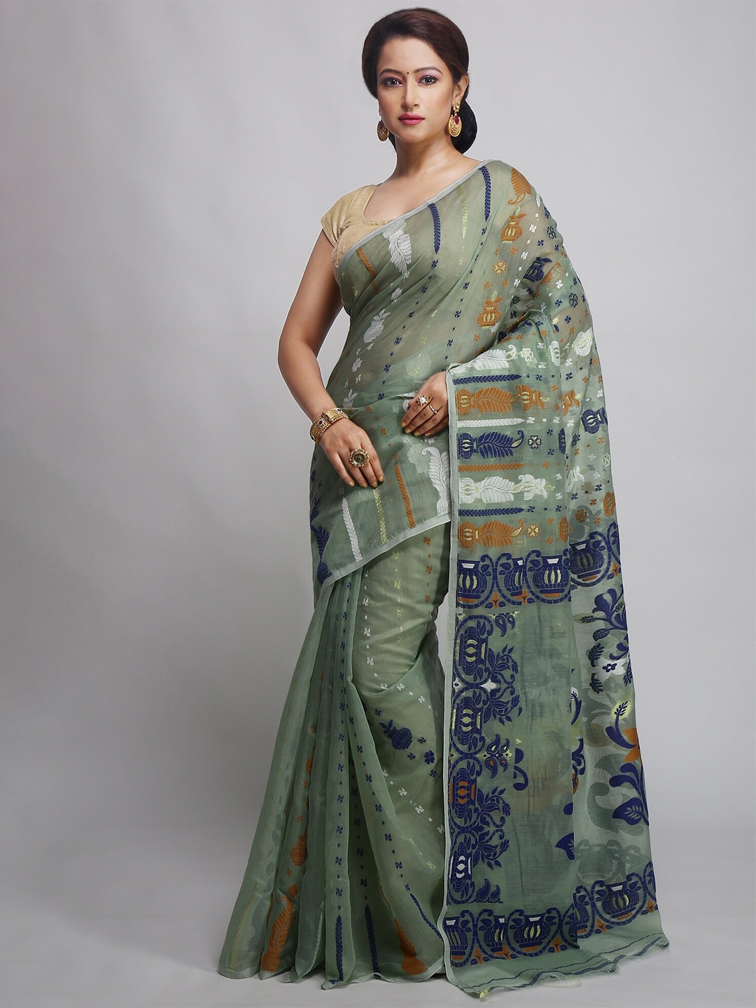 

WoodenTant Woven Design Silk Cotton Jamdani Saree, Green