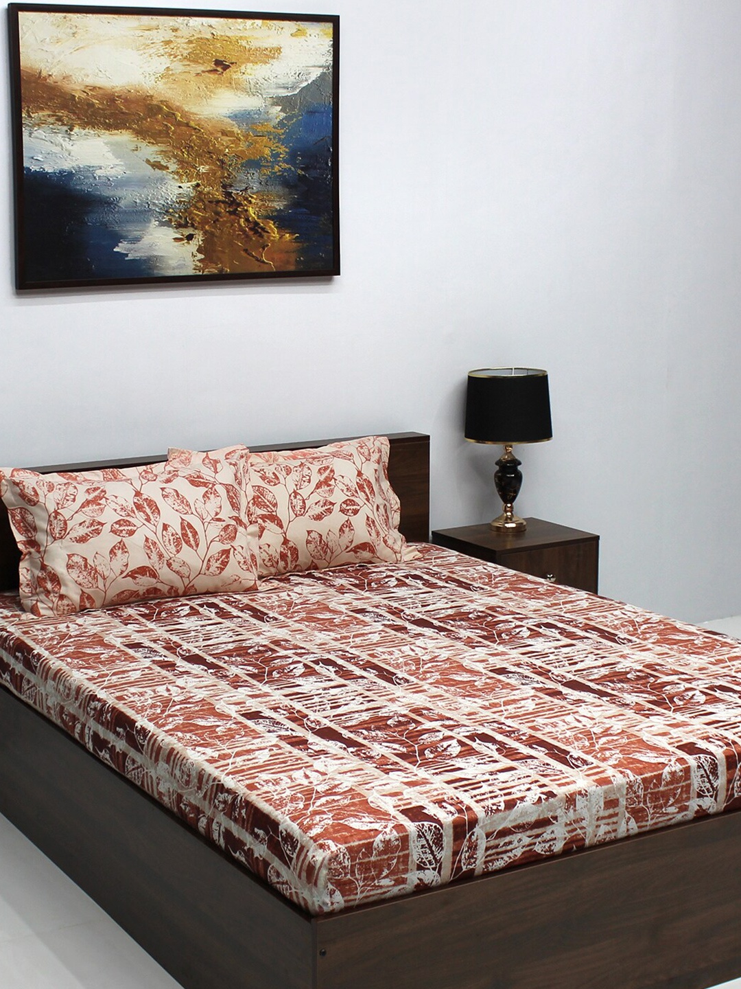 

BOMBAY DYEING Brown & White Floral 100 TC Queen Bedsheet With 2 Pillow Covers