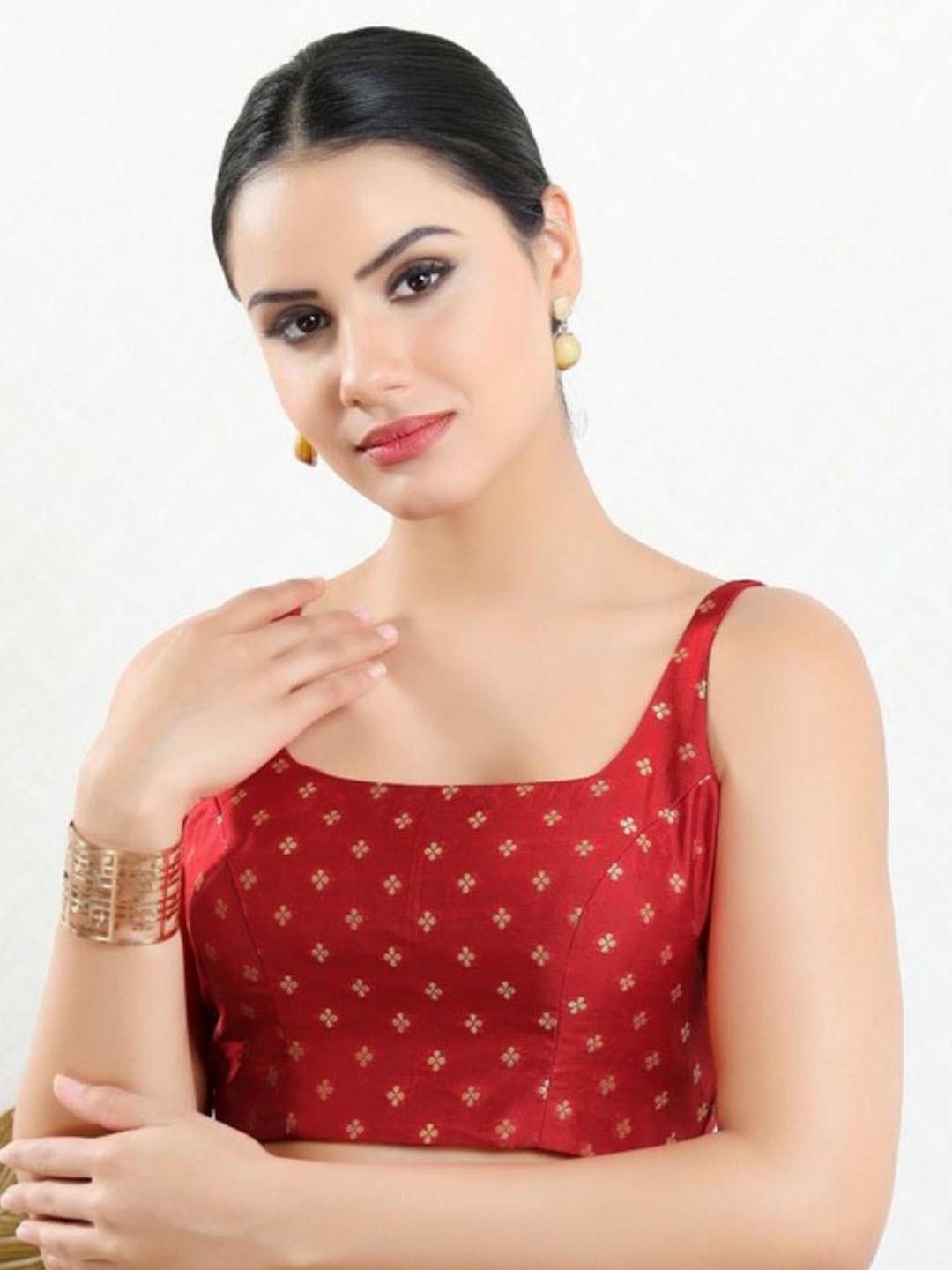 

SALWAR STUDIO Printed Sleeveless Padded Readymade Saree Blouse, Red