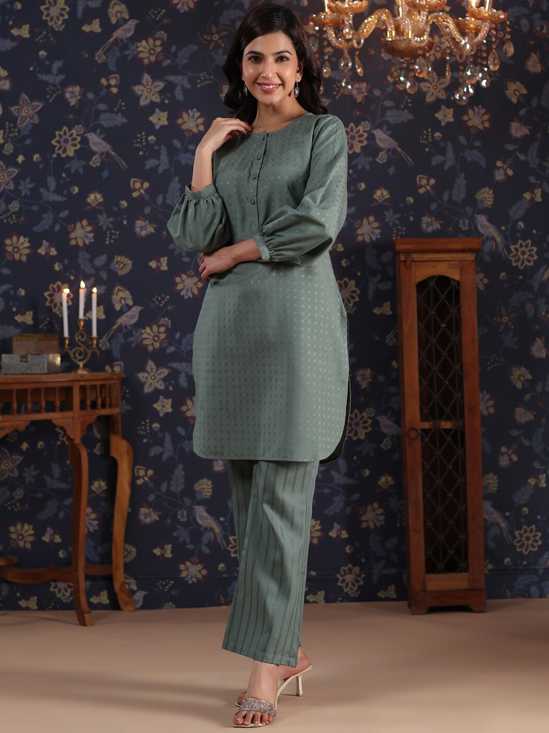 

House of Pataudi Ethnic Motifs Woven Design Kurta With Trousers, Green