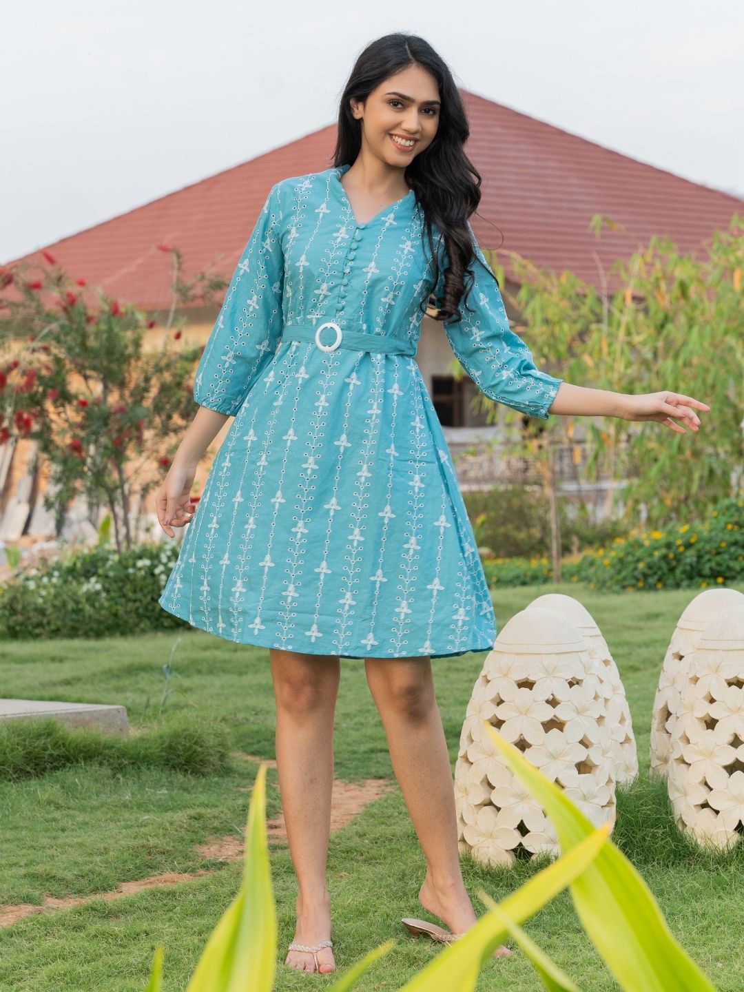 

HOUSE OF JAMOTI Blue Floral Print Fit & Flare Dress