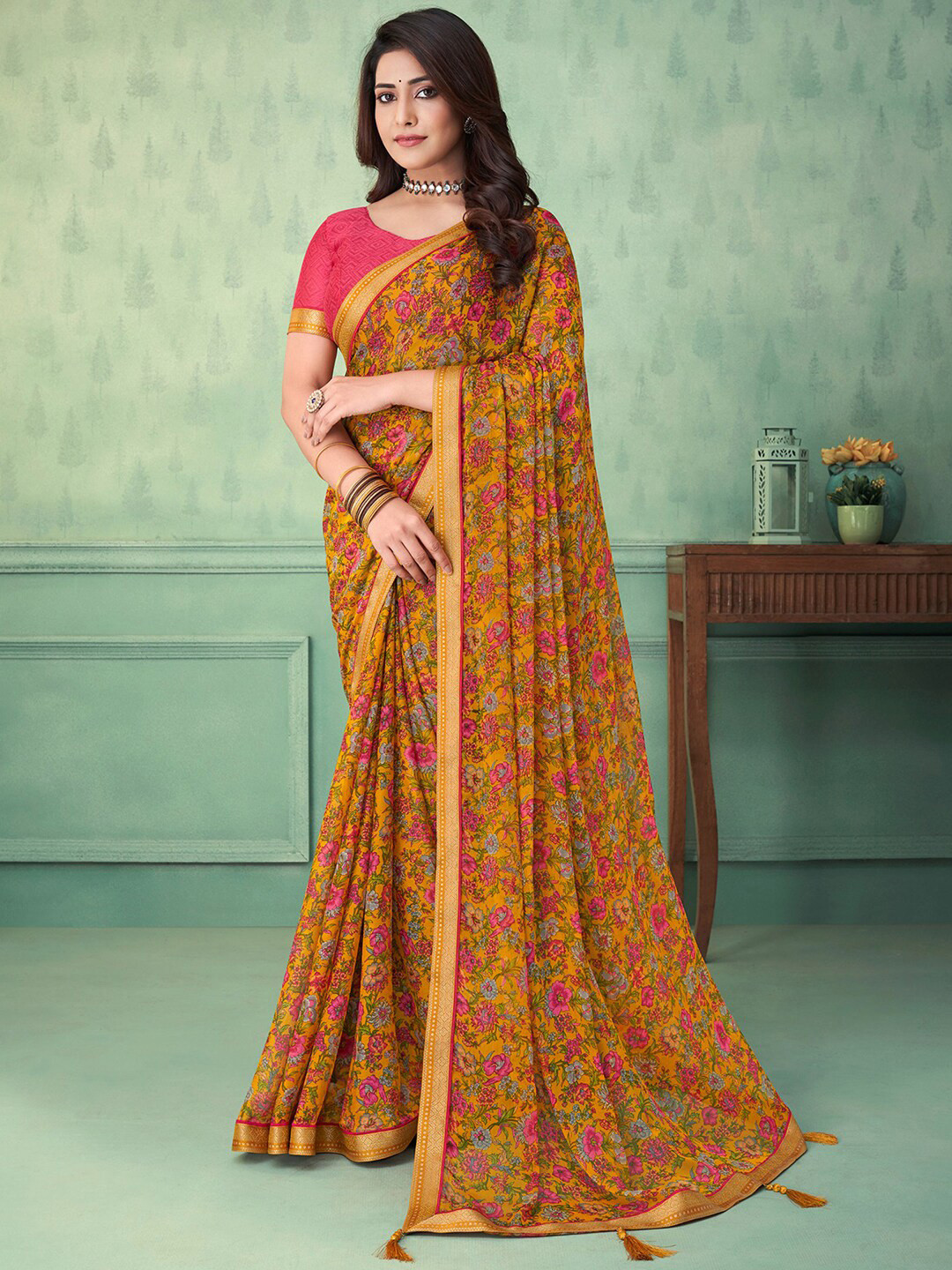 

Kasak Floral Printed Zari Pure Chiffon Saree, Yellow
