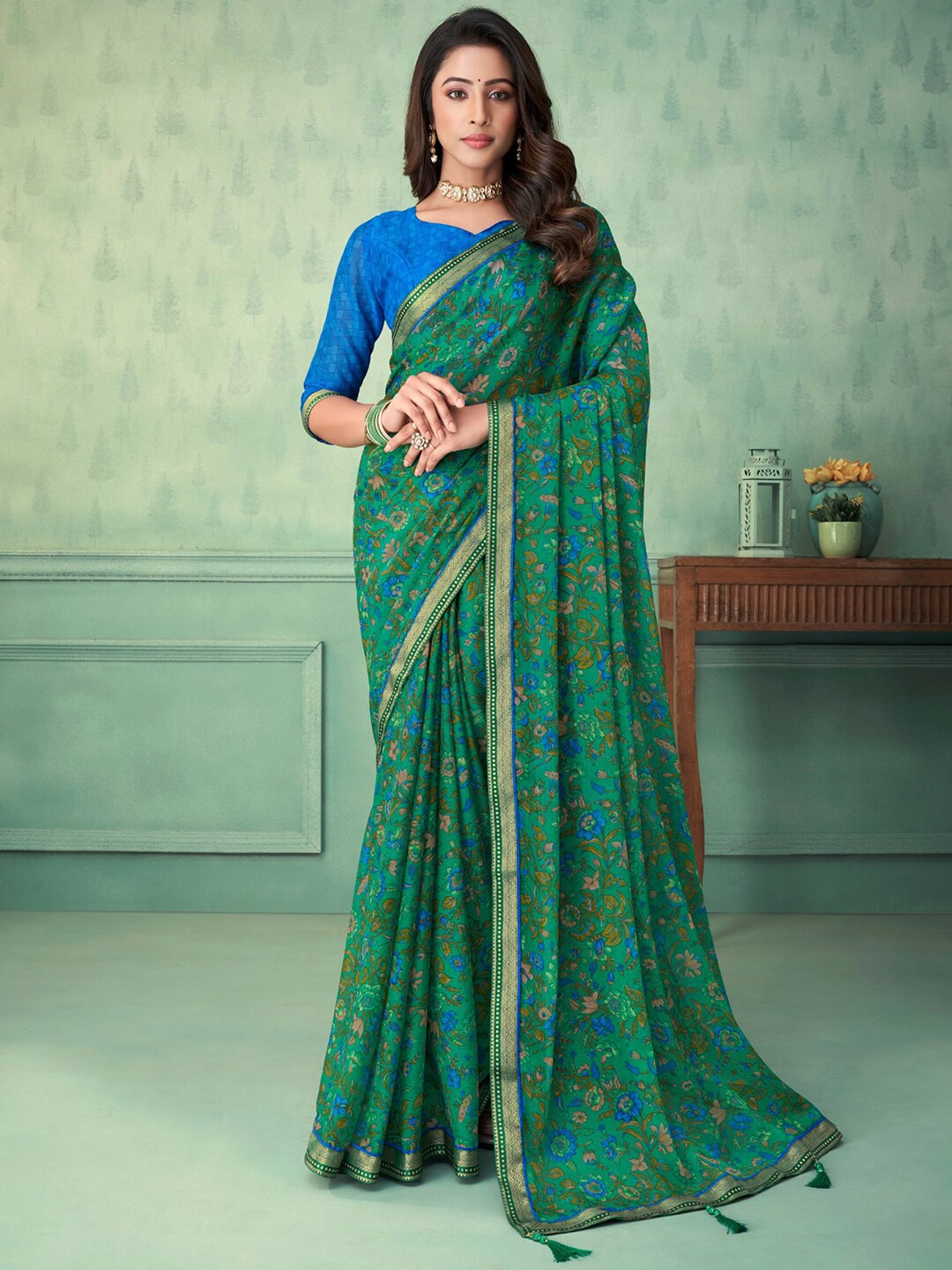 

Kasak Floral Printed Zari Pure Chiffon Saree, Green