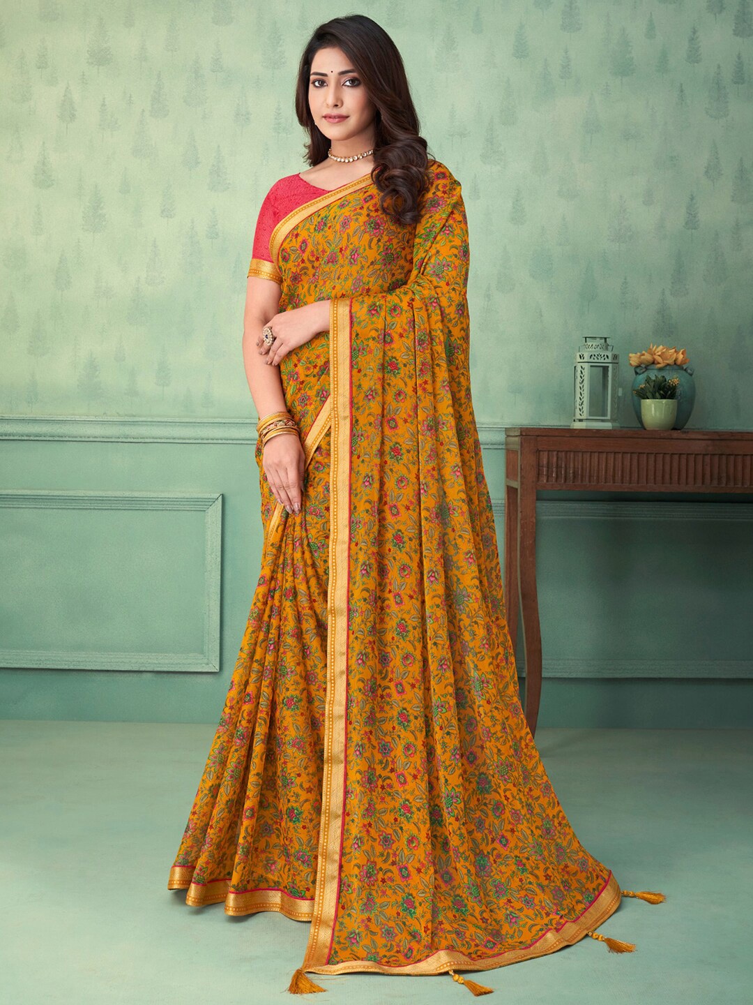 

Kasak Floral Printed Zari Pure Chiffon Saree, Yellow