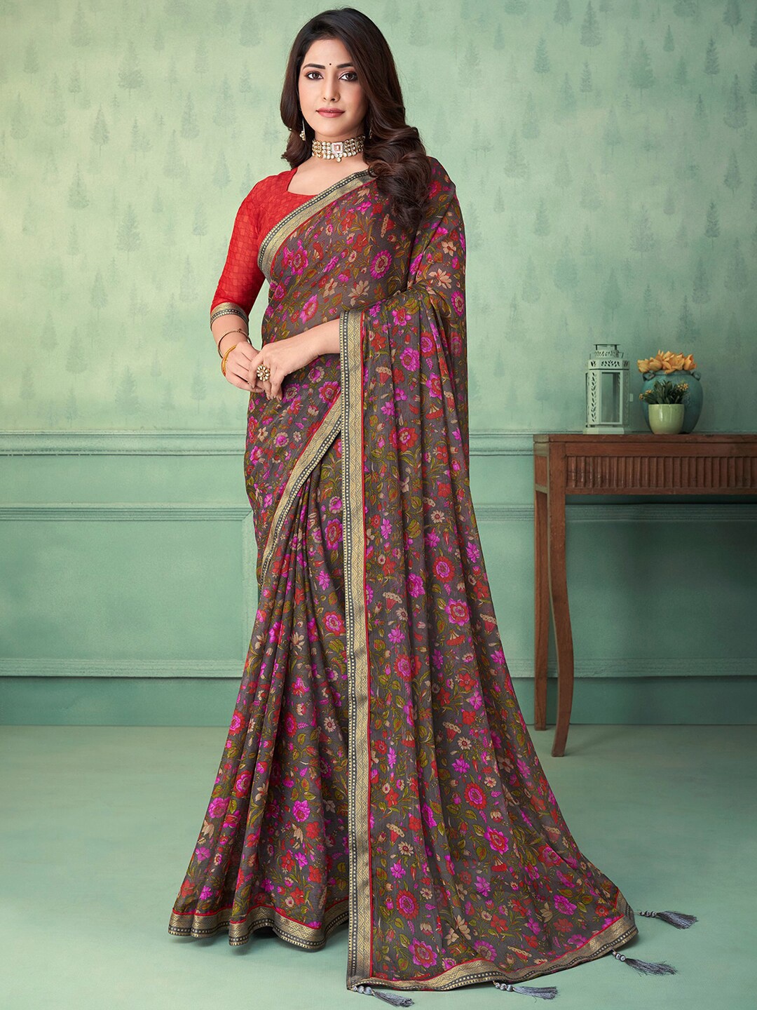 

Kasak Floral Printed Zari Pure Chiffon Saree, Brown
