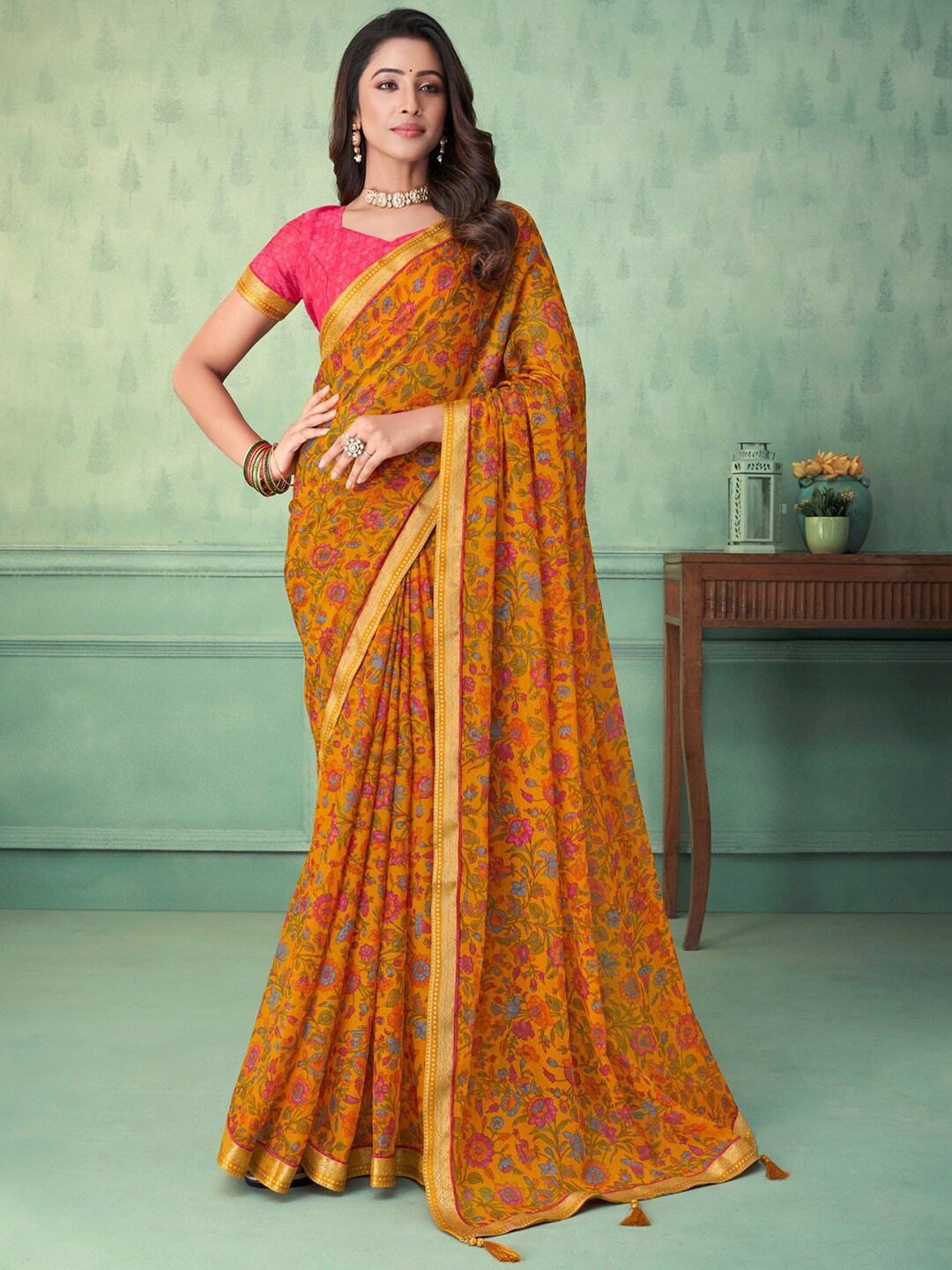 

Kasak Floral Printed Zari Pure Chiffon Saree, Yellow