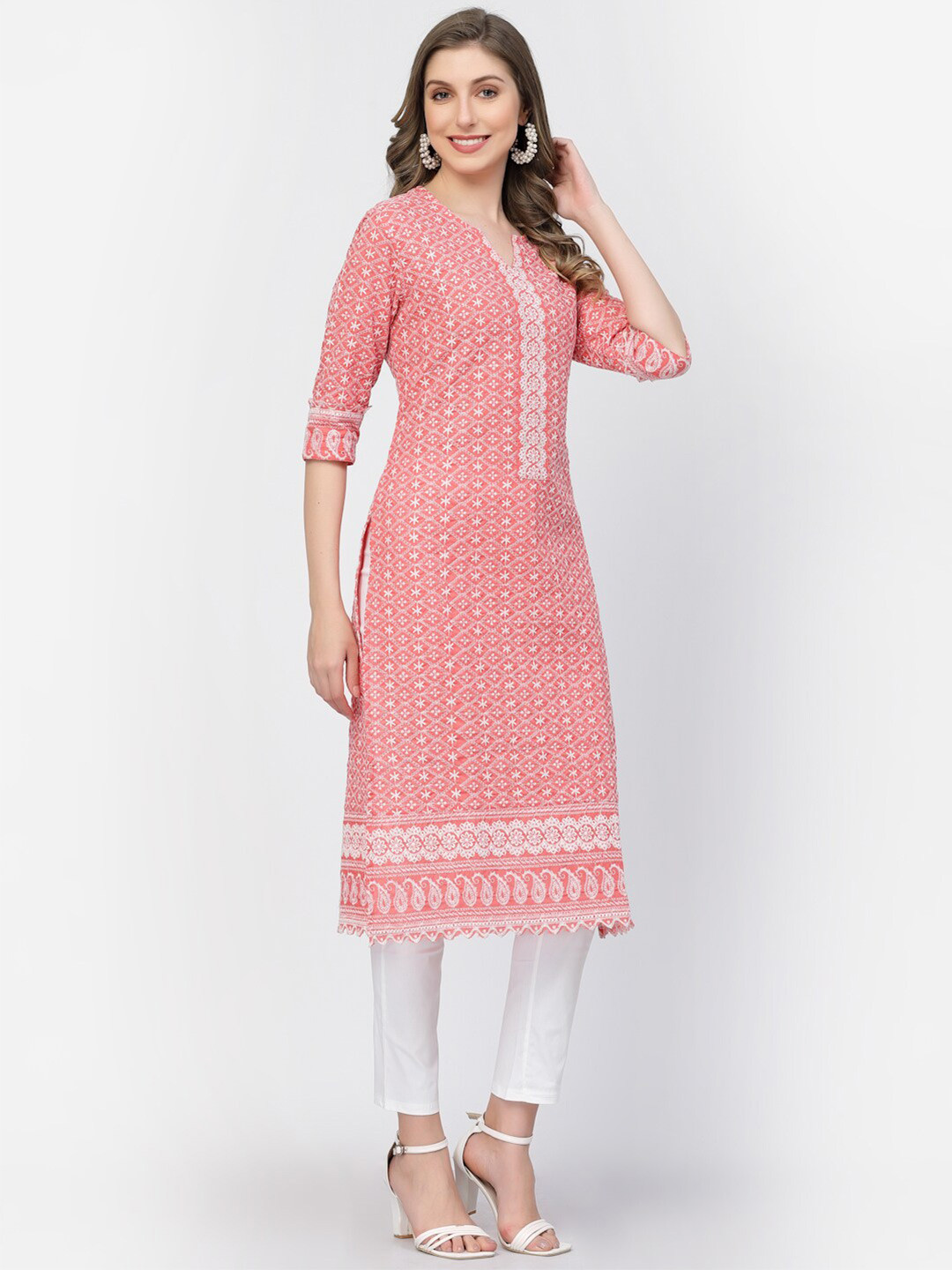 

Vastraa Fusion Ethnic Motifs Embroidered Chikankari Pure Cotton Kurta, Pink