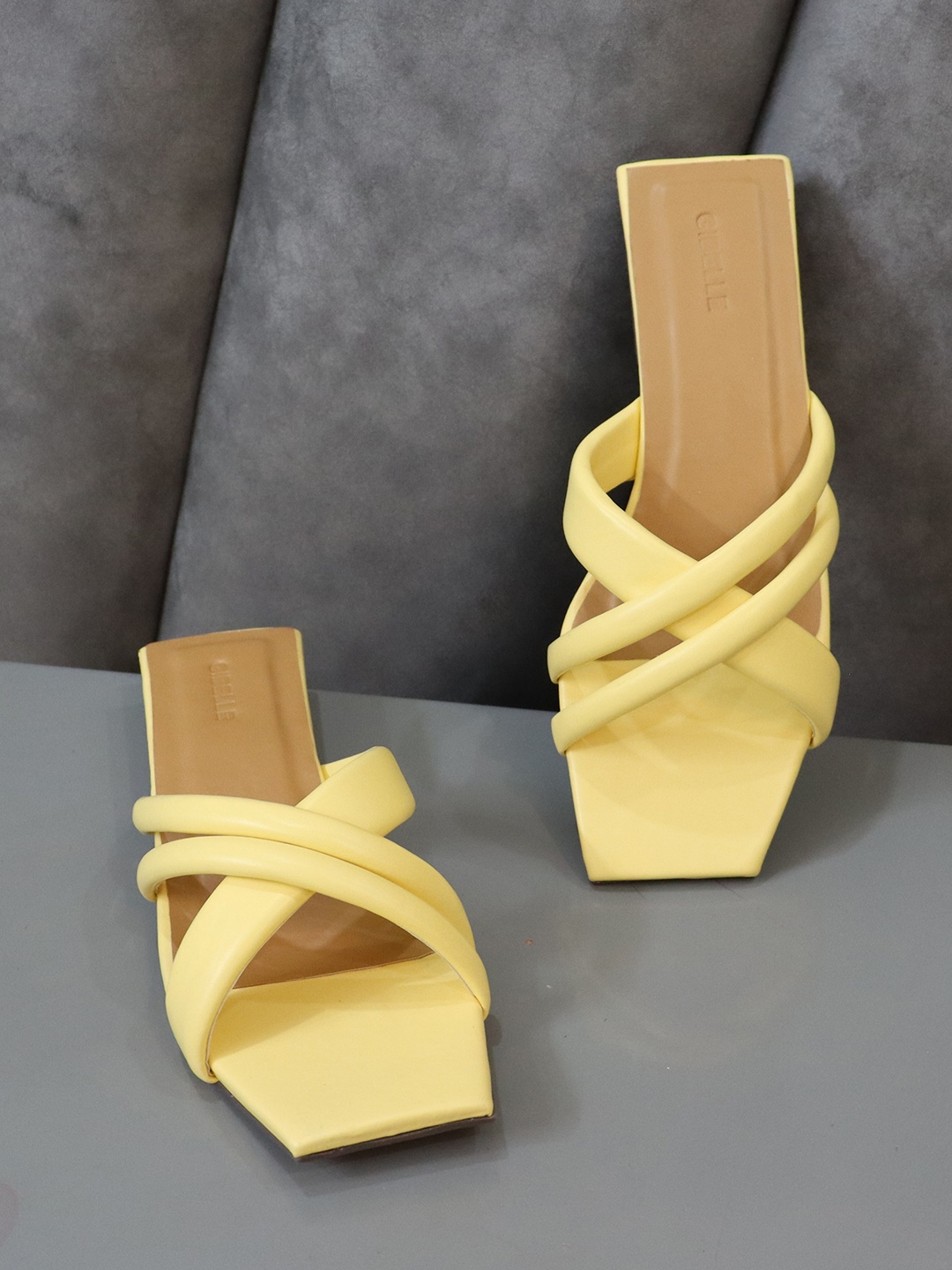 

Gibelle Women Strappy One Toe Flats, Yellow
