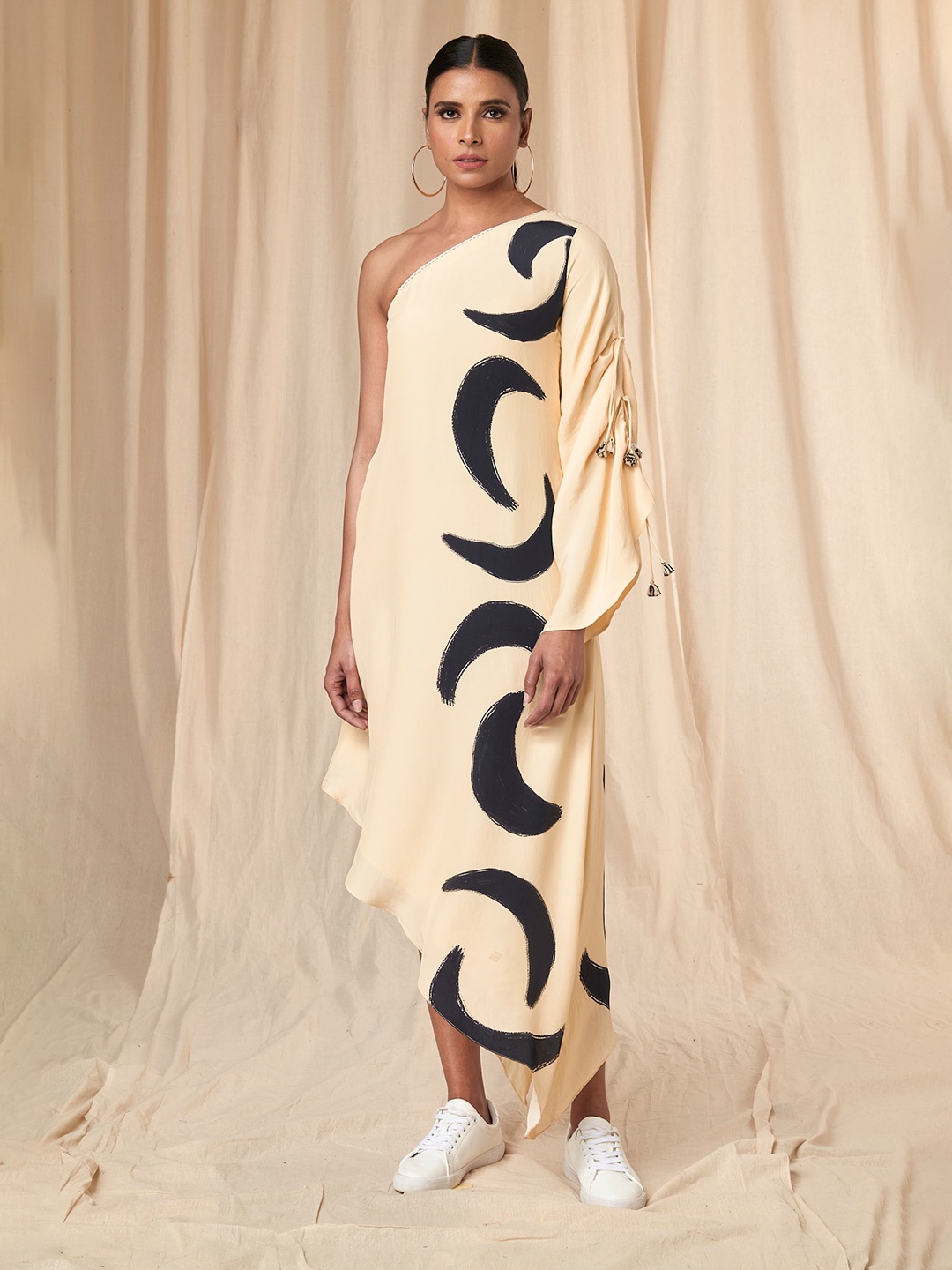 

Masaba Conversational Printed One Shoulder Asymmetric A-Line Maxi Dress, Off white