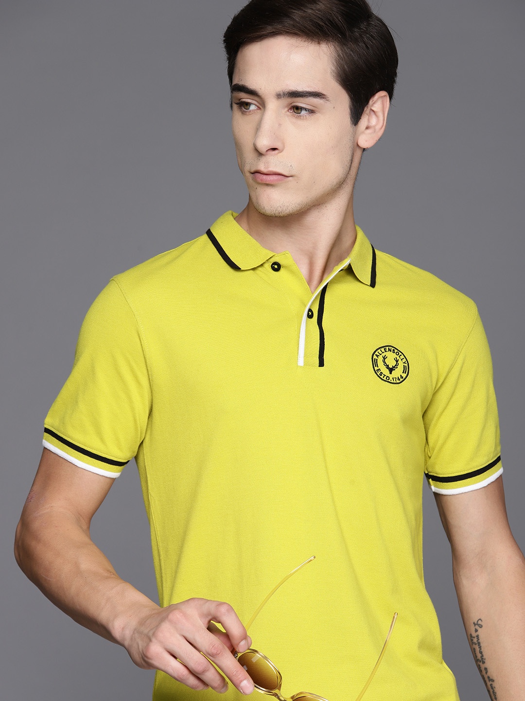

Allen Solly Solid Polo Collar T-Shirt, Lime green