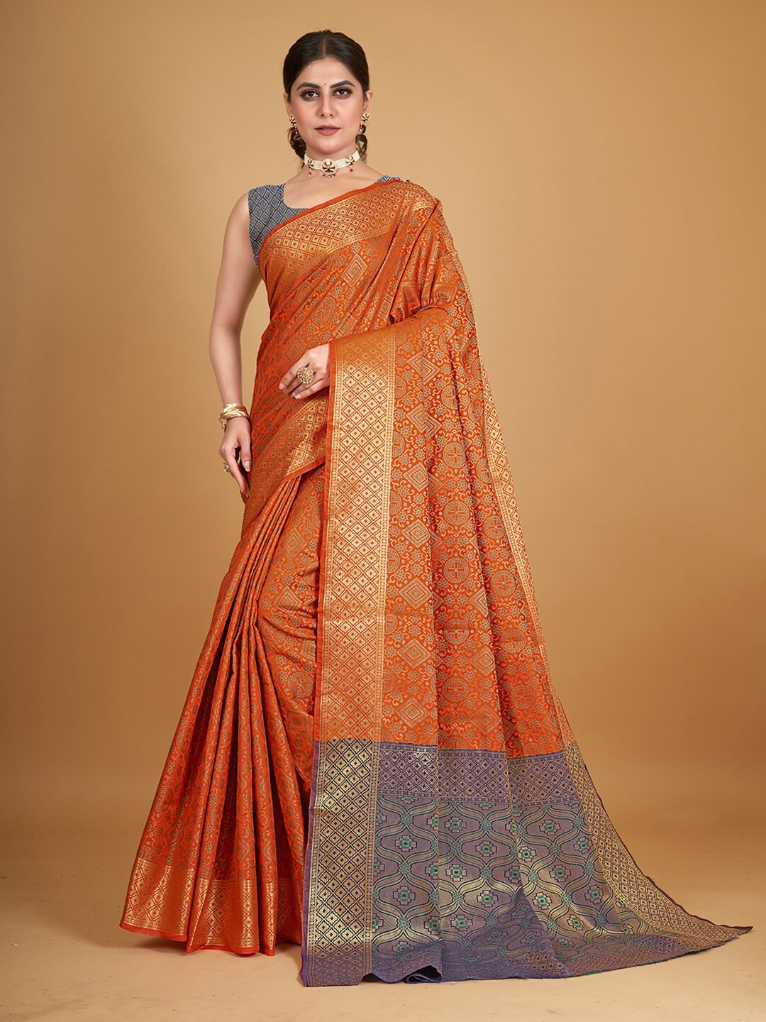 

Pisara Ethnic Motifs Woven Design Zari Silk Cotton Patola Saree, Orange