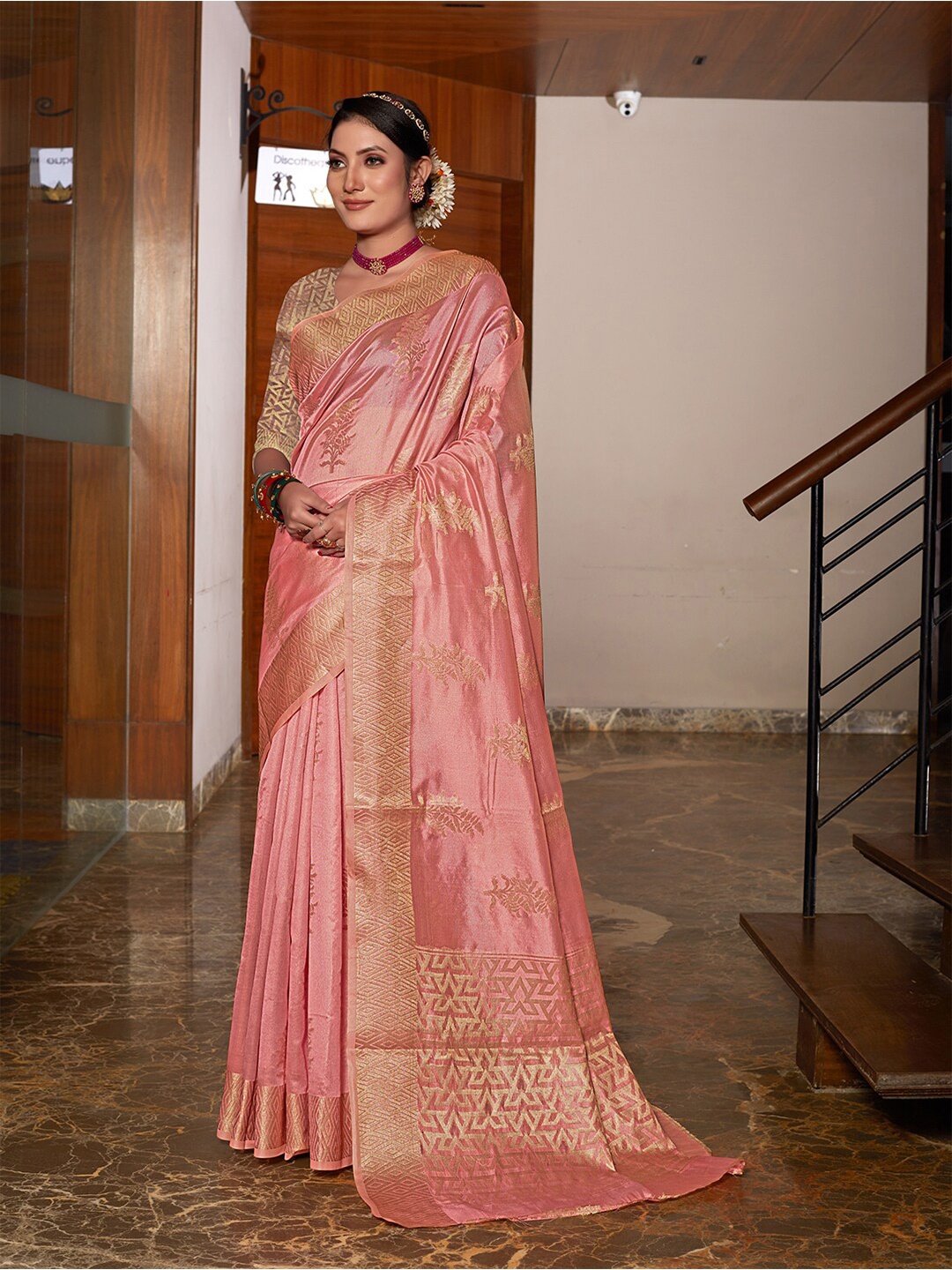 

Pisara Ethnic Motifs Woven Design Zari Organza Saree, Peach