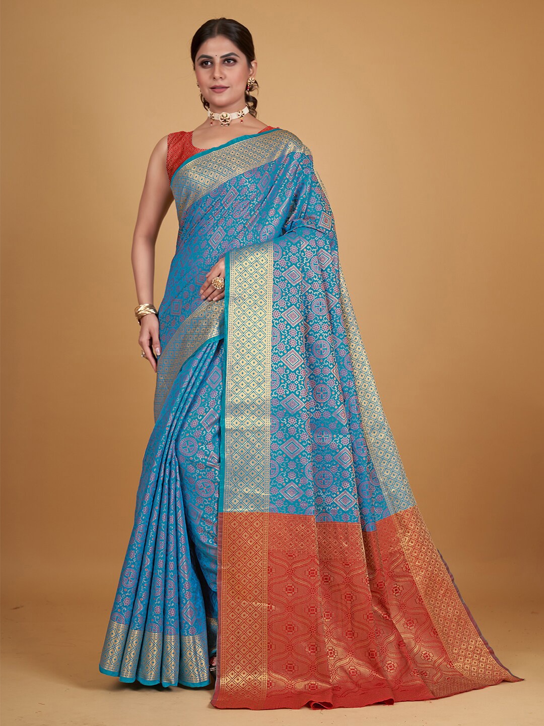 

Pisara Woven Design Zari Silk Cotton Patola Saree, Turquoise blue