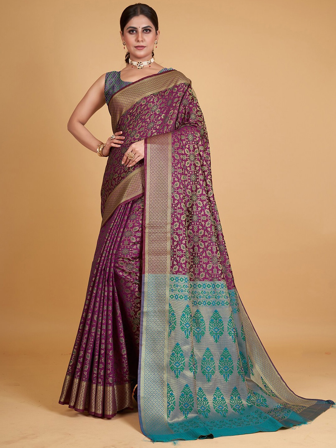 

Pisara Ethnic Motifs Woven Design Zari Silk Cotton Patola Saree, Purple