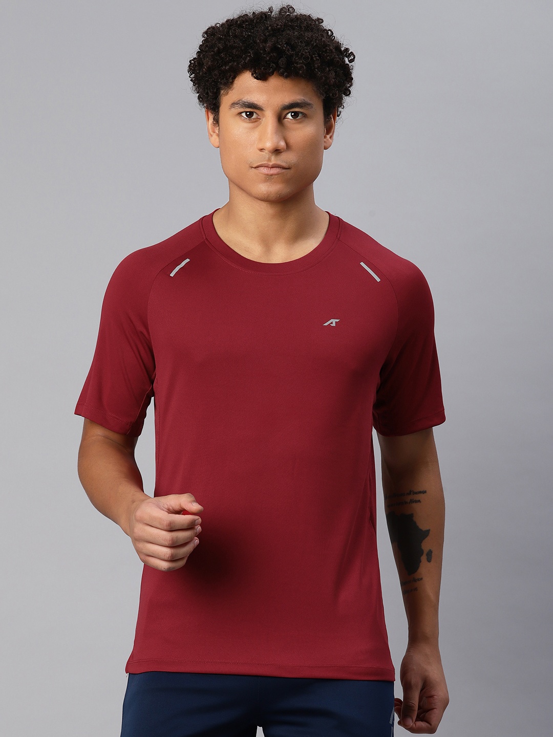 

Alcis Men Dry Tech Slim Fit Running T-shirt, Red