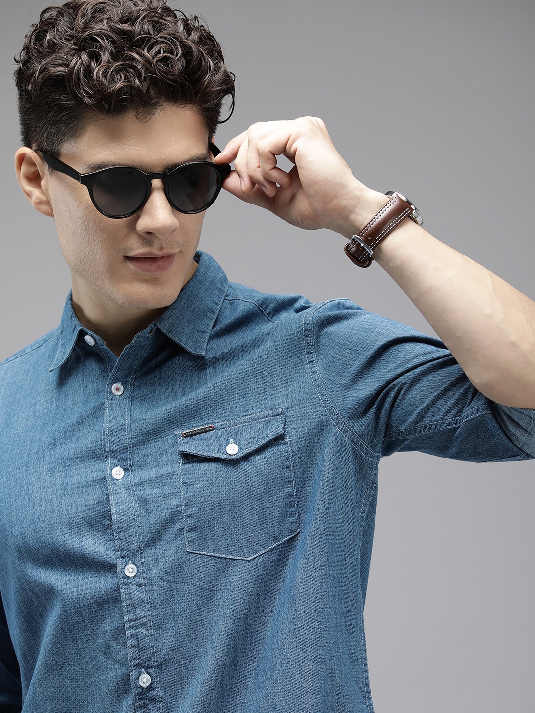 

THE BEAR HOUSE Men Slim Fit Opaque Denim Casual Shirt, Blue