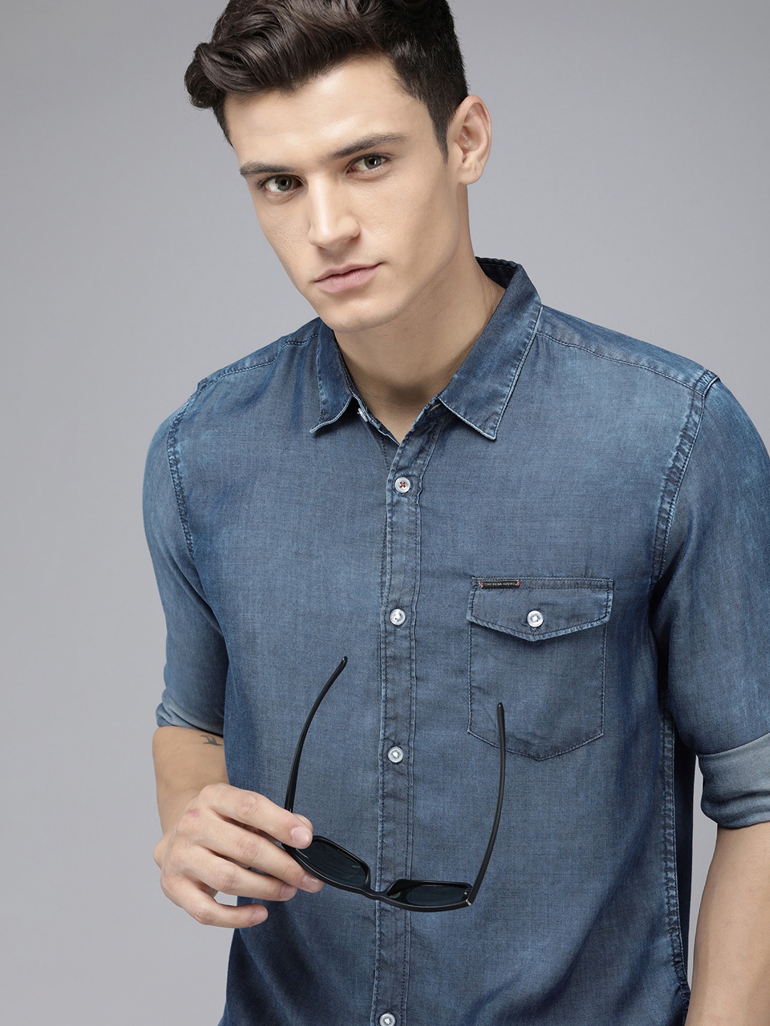 

THE BEAR HOUSE Men Slim Fit Faded Pure Cotton Denim Casual Shirt, Blue