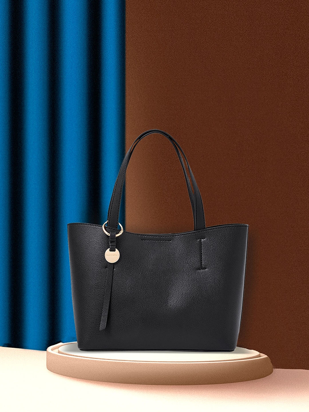 

Accessorize London Women Faux Leather Mini Classic Handheld Bag, Black