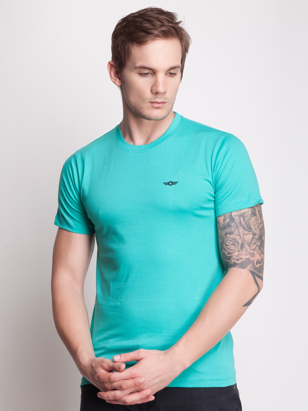 

Force NXT Men Turquoise Blue Solid Round Neck T-shirt
