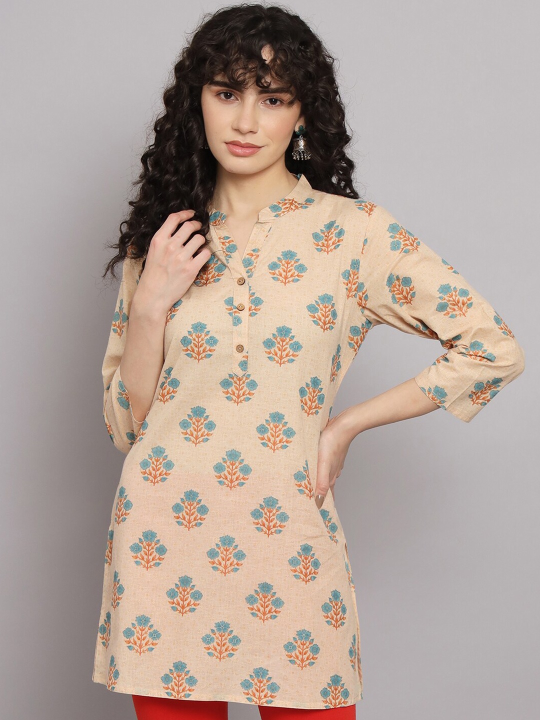 

Silai Bunai Beig & Blue Floral Printed Mandarin Collar Kurti, Beige